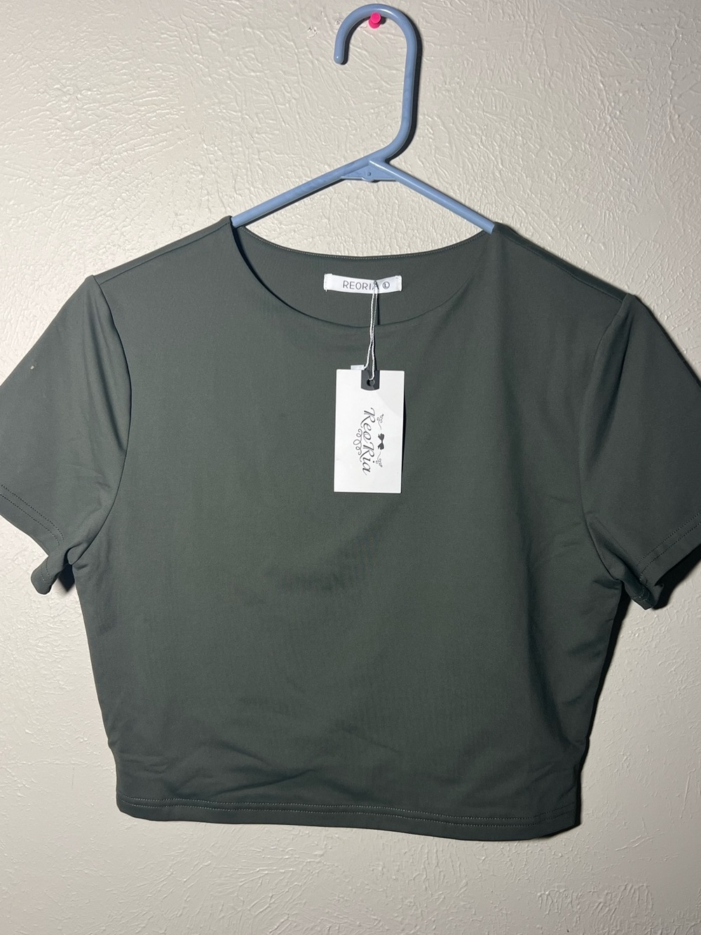 NWT Women’s ReoRia Olive Cropped Tee - Deep Olive Green size Large